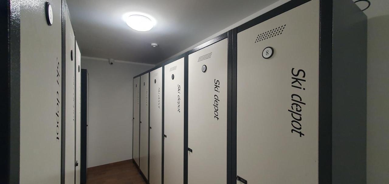 Apartamenty Pod Czyrna ชเจอร์ค ภายนอก รูปภาพ
